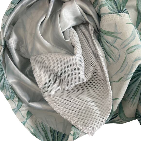 Spicy Tuna Swim Shorts Mens Size Medium Pockets Tropical Print White Green - Picture 7 of 7